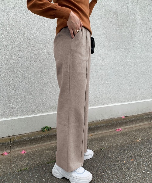 RANAN(ラナン)の「センターシームパンツ(スラックス・レディース・サンドグレー・L/M/LL)」の3枚目の写真