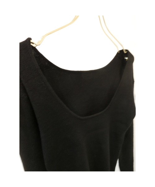 ulu（ウル）の「Back open long sleeve knit（ニット/セーター・レディース・ブラック/モカ/グレイッシュベージュ・FREE）」の6枚目の写真