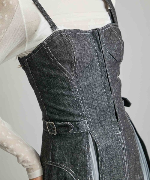 CASA FLINE（カーサフライン）の「【CASA FLINE(カーサフライン)】《STUDIOUS別注》フロントホックデニムロングワンピース（ワンピース・レディース・ブラック・FREE）」の5枚目の写真