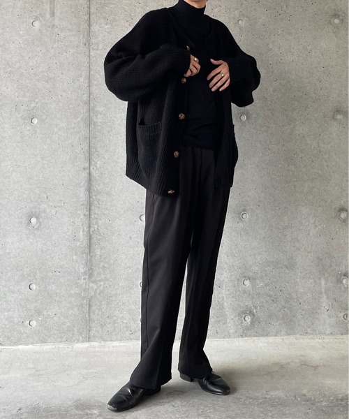 y/m by れぽすけ（イムバイレポスケ）の「ビッグポケットルーズニットカーデ（カーディガン/ボレロ・メンズ・ブラック/グリーン/グレイッシュベージュ・LARGE/MEDIUM）」の4枚目の写真