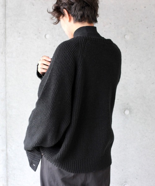 y/m by れぽすけ（イムバイレポスケ）の「ビッグポケットルーズニットカーデ（カーディガン/ボレロ・メンズ・ブラック/グリーン/グレイッシュベージュ・LARGE/MEDIUM）」の8枚目の写真