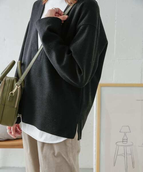 URBAN RESEARCH DOORS（アーバンリサーチドアーズ）の「深Vネックカットプルオーバー（Tシャツ/カットソー・レディース・グレー/ブラック/ブラウン・ONE）」の16枚目の写真