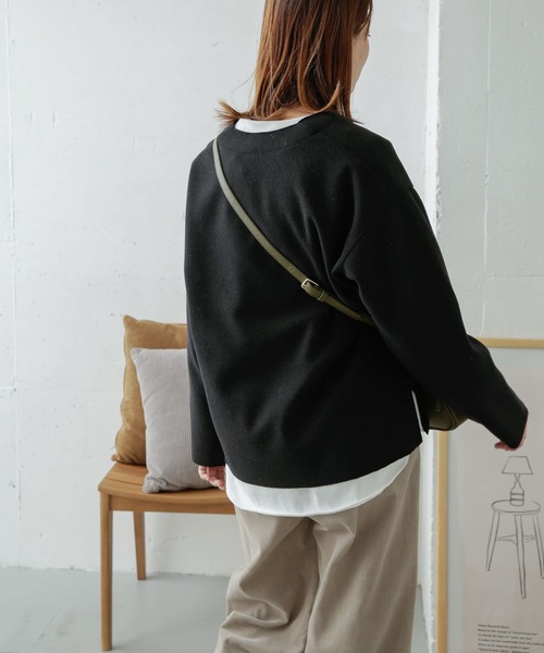 URBAN RESEARCH DOORS（アーバンリサーチドアーズ）の「深Vネックカットプルオーバー（Tシャツ/カットソー・レディース・グレー/ブラック/ブラウン・ONE）」の12枚目の写真