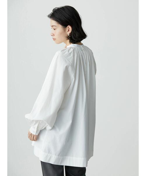 AMERICAN HOLIC（アメリカンホリック）の「ハイネックAラインチュニック（シャツ/ブラウス・レディース・ベージュ/オフホワイト・FREE）」の21枚目の写真