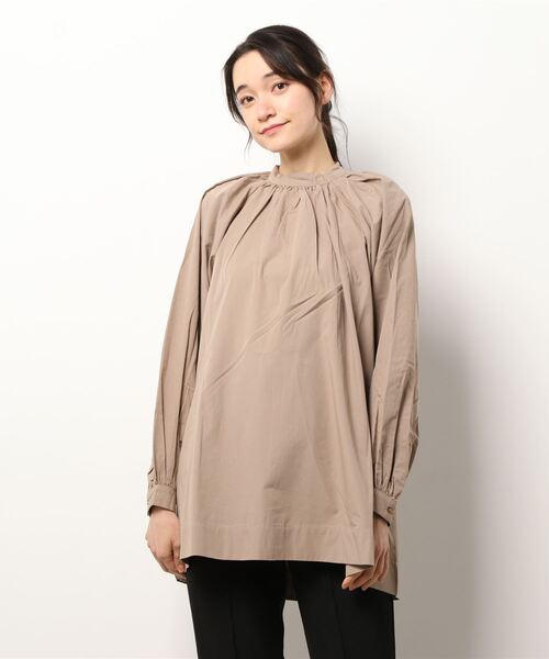 AMERICAN HOLIC（アメリカンホリック）の「ハイネックAラインチュニック（シャツ/ブラウス・レディース・ベージュ/オフホワイト・FREE）」の3枚目の写真