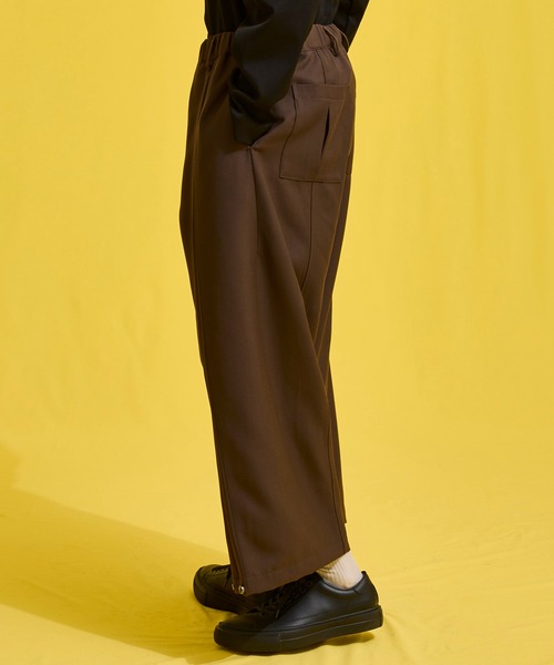 UNITED TOKYO（ユナイテッドトウキョウ）の「2wayプリーツウールパンツ（その他パンツ・メンズ・ブラック/ブラウン・1/2）」の6枚目の写真