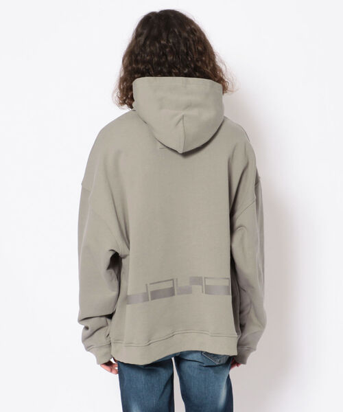 LUSOR（ルーソル）の「LUSOR（ルーソル）360g裏毛ロゴフーディ（パーカー・メンズ・ホワイト/ベージュ/グレー・LARGE/MEDIUM）」の2枚目の写真