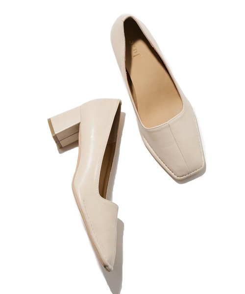 Juze（ジュゼ）の「アウトステッチヒールパンプス（パンプス・レディース・ブラック/オフホワイト/ベージュ・L/M/S）」の8枚目の写真