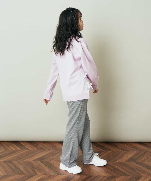 a.v.v（アーヴェヴェ）の「[140-150]【毛玉になりにくい】サイドリボン長袖Tシャツ（Tシャツ/カットソー・キッズ・ライトブルー/ネイビー/ライトパープル・140/150）」の5枚目の写真