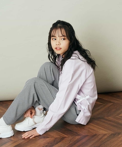 a.v.v（アーヴェヴェ）の「[140-150]【毛玉になりにくい】サイドリボン長袖Tシャツ（Tシャツ/カットソー・キッズ・ライトブルー/ネイビー/ライトパープル・140/150）」の16枚目の写真