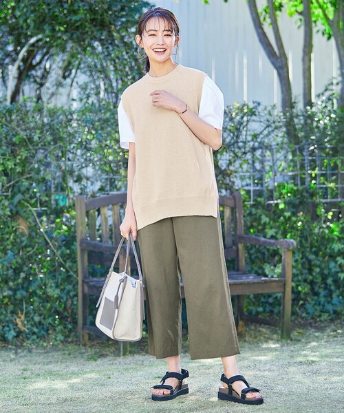 J.PRESS(ジェイプレス)の「【接触冷感・UVケア・消臭】スムースジャージー カットソー(Tシャツ/カットソー・レディース・スモーキーグリーン系/ホワイト系/ネイビー系/ベージュ系・LARGE/MEDIUM)」の6枚目の写真