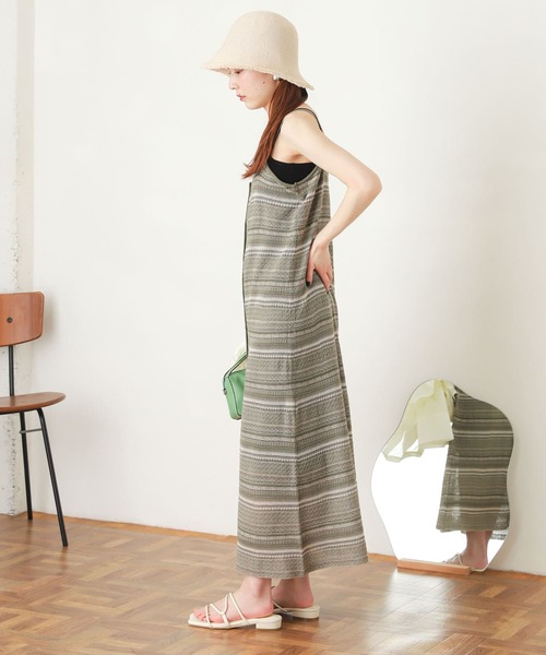 SENSE OF PLACE by URBAN RESEARCH(センスオブプレイスバイアーバンリサーチ)の「ボーダーニットキャミワンピース(ワンピース・レディース・カーキ/ネイビー・ONE)」の17枚目の写真