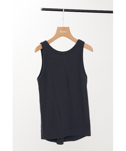 BLACK BY MOUSSY（ブラックバイマウジー）の「back round tanktop（バックラウンドタンクトップ）（タンクトップ・レディース・ブルー/ライトブラウン/ライトブラック/オフホワイト/ブラック/ホワイト/ライトブルー・FREE）」の4枚目の写真