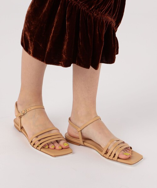 FABIO RUSCONI(ファビオルスコーニ)の「FABIO RUSCONI ベアストラップサンダル(サンダル・レディース・ライトベージュ・36/37/38)」の2枚目の写真