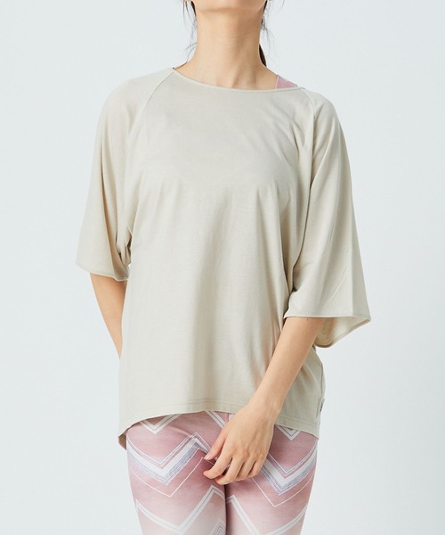 Julier Yoga and Relax(ジュリエヨガアンドリラックス)の「Julier リヨセルコットンソフト天竺バックギャザープルオーバー/エコ(Tシャツ/カットソー・レディース・ホワイト/ベージュ/ネイビー/ミント・FREE)」の2枚目の写真