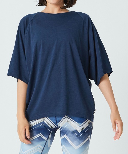 Julier Yoga and Relax(ジュリエヨガアンドリラックス)の「Julier リヨセルコットンソフト天竺バックギャザープルオーバー/エコ(Tシャツ/カットソー・レディース・ホワイト/ベージュ/ネイビー/ミント・FREE)」の4枚目の写真