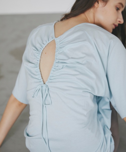 Julier Yoga and Relax(ジュリエヨガアンドリラックス)の「Julier リヨセルコットンソフト天竺バックギャザープルオーバー/エコ(Tシャツ/カットソー・レディース・ホワイト/ベージュ/ネイビー/ミント・FREE)」の3枚目の写真