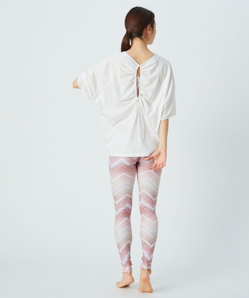 Julier Yoga and Relax(ジュリエヨガアンドリラックス)の「Julier リヨセルコットンソフト天竺バックギャザープルオーバー/エコ(Tシャツ/カットソー・レディース・ホワイト/ベージュ/ネイビー/ミント・FREE)」の11枚目の写真