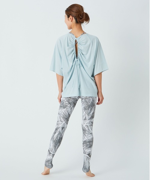 Julier Yoga and Relax(ジュリエヨガアンドリラックス)の「Julier リヨセルコットンソフト天竺バックギャザープルオーバー/エコ(Tシャツ/カットソー・レディース・ホワイト/ベージュ/ネイビー/ミント・FREE)」の18枚目の写真