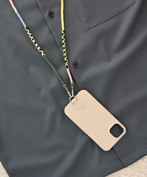 An+u（アンユー）の「ストラップ付 スマホケース・カバー iPhone13（スマホケース/カバー・レディース・ピンク/ベージュ/ブラック/イエロー/ライトブルー/グリーン/ブラウン/グレー・ONE SIZE）」の4枚目の写真