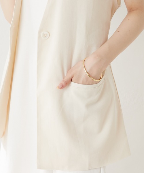 Chico（チコ）の「バックカシュクールベルト付きジャケットベスト（ノーカラージャケット・レディース・ホワイト/ブラック/ピンク・FREE）」の4枚目の写真