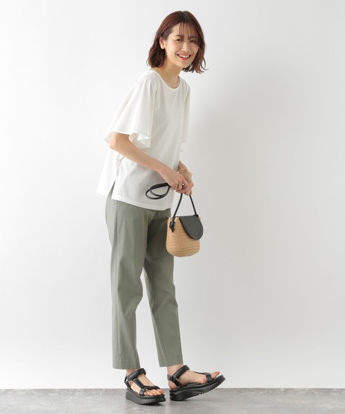 GLOBAL WORK（グローバルワーク）の「快適2WAYフレアスリーブプルオーバー/274457（Tシャツ/カットソー・レディース・ブラック/オフホワイト/スモークピンク/カーキ/グレイッシュブルー/グリーン系その他3・MEDIUM/LARGE）」の16枚目の写真