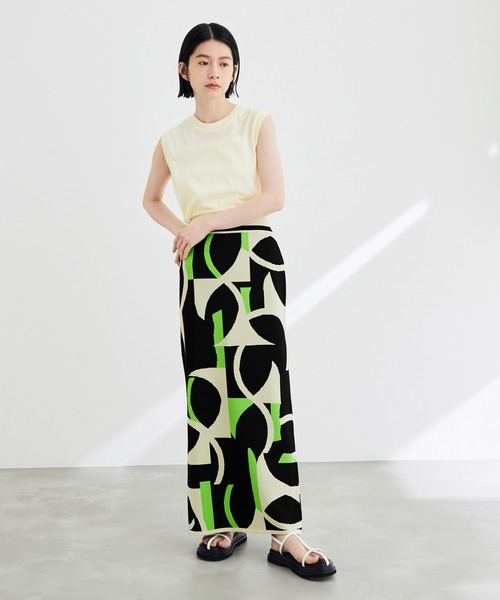 ADAM ET ROPE'（アダムエロペ）の「アートジャカードニットスカート（スカート・レディース・チャコールグレー/ブラック系その他・FREE）」の13枚目の写真