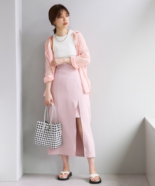 natural couture(ナチュラルクチュール)の「ほど良い肌見せが今年らしい WEB限定サイズ有り/ミニ裏付きハイウエストスリットスカート(スカート・レディース・ピンク/モカ/ブラック/アイボリー・SMALL/MEDIUM)」の4枚目の写真