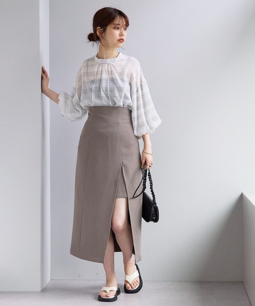 natural couture(ナチュラルクチュール)の「ほど良い肌見せが今年らしい WEB限定サイズ有り/ミニ裏付きハイウエストスリットスカート(スカート・レディース・ピンク/モカ/ブラック/アイボリー・SMALL/MEDIUM)」の17枚目の写真