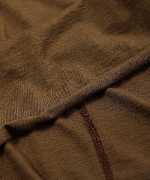 11 by Boris Bidjan Saberi ( ボリスビジャンサベリ)の「LS1B(Tシャツ/カットソー・メンズ・グレー・M/L)」の3枚目の写真