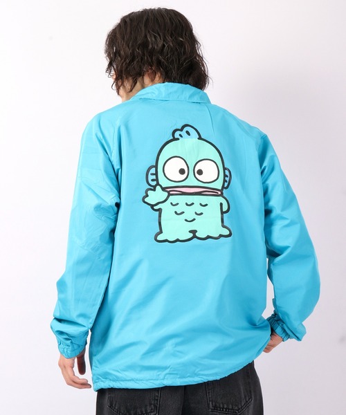 sanrio(サンリオ)の「sanrio サンリオキャラクターズコーチジャケット あひるのペックル/シナモンロール/ポチャッコ/バッドばつ丸/ハンギョドン/タキシードサム/ポムポムプリン(ナイロンジャケット・レディース・ブラック/ネイビー/レッド/ターコイズブルー/イエロー/ブルー系その他/チャコール・M/L)」の5枚目の写真