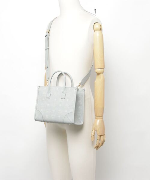 MCM(エムシーエム)の「Munchen トート - ヴィセトス(トートバッグ・レディース・ブラック/ブラウン/グレー・SMALL)」の6枚目の写真
