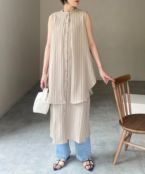 She's Closet(シーズクローゼット)の「バンドカラーレイヤードノースリーブロングシャツワンピース(シャツワンピース・レディース・ホワイト/ブラック/テラコッタ/ライトベージュ/ブルー・FREE)」の4枚目の写真