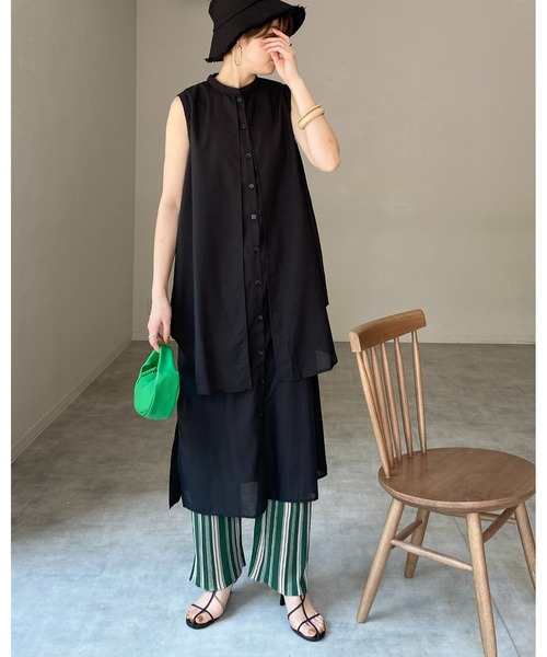 She's Closet(シーズクローゼット)の「バンドカラーレイヤードノースリーブロングシャツワンピース(シャツワンピース・レディース・ホワイト/ブラック/テラコッタ/ライトベージュ/ブルー・FREE)」の10枚目の写真