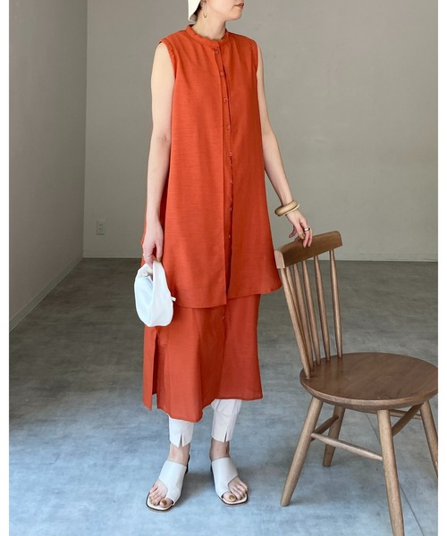 She's Closet(シーズクローゼット)の「バンドカラーレイヤードノースリーブロングシャツワンピース(シャツワンピース・レディース・ホワイト/ブラック/テラコッタ/ライトベージュ/ブルー・FREE)」の18枚目の写真
