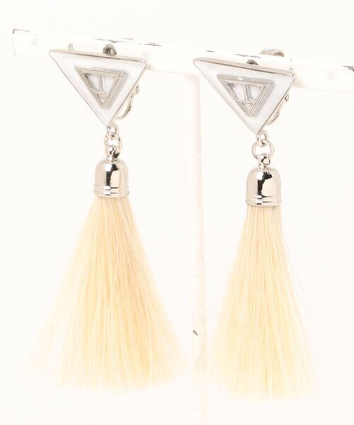 TOGA PULLA(トーガ プルラ)の「TOGA PULLA Triangle fringe earrings TP22-AK276(イヤリング・レディース・ホワイト/グリーン/レッド・ONE SIZE)」の10枚目の写真