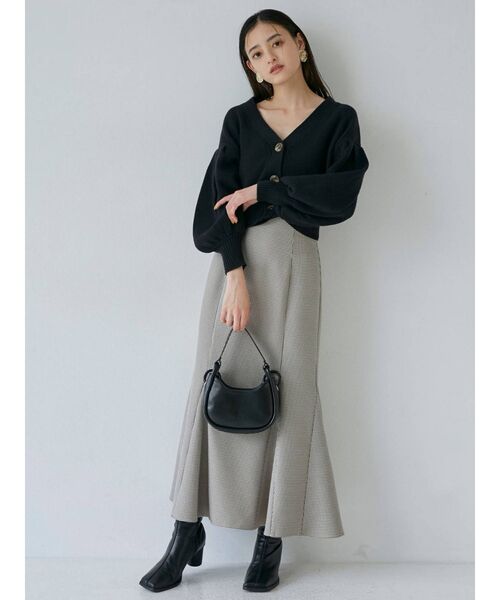 MURUA(ムルーア)の「チューブラウンドバッグ(ハンドバッグ・レディース・ブラック/グリーン・FREE)」の11枚目の写真