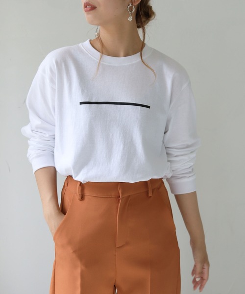 HER CLOSET(ハークローゼット)の「【HER CLOSET】WEB限定 オリジナルラインシンプルロゴロンT WEB LIMITED ORIGINAL LINE SIMPLE LOGO LONG TEE(Tシャツ/カットソー・レディース・ブラック/ホワイト・S/M/L)」の11枚目の写真