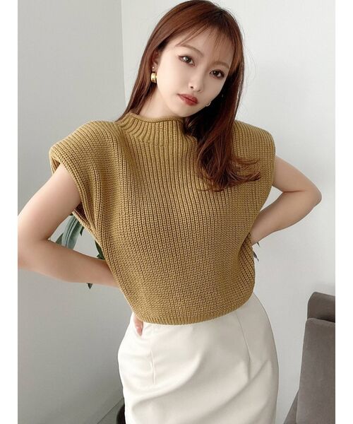 RESEXXY(リゼクシー)の「フレンチスリーブタートルニットトップス(ニット/セーター・レディース・ブラック/ピンク/アイボリー/マスタード・FREE)」の5枚目の写真