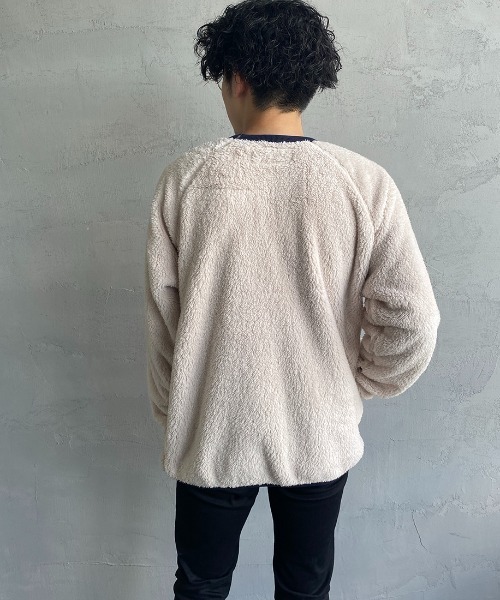 UNIVERSAL OVERALL（ユニバーサルオーバーオール）の「【FINEBOYS 2月号掲載】[UNIVERSAL OVERALL/ユニバーサルオーバーオール] 別注 クルーネックボアフリースプルオーバー（スウェット・レディース・ネイビー/アイボリー/グレイッシュベージュ・M/L/XL）」の6枚目の写真