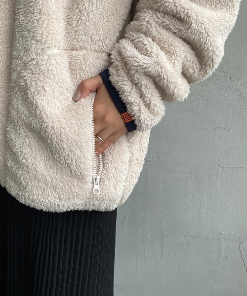 UNIVERSAL OVERALL（ユニバーサルオーバーオール）の「【FINEBOYS 2月号掲載】[UNIVERSAL OVERALL/ユニバーサルオーバーオール] 別注 クルーネックボアフリースプルオーバー（スウェット・レディース・ネイビー/アイボリー/グレイッシュベージュ・M/L/XL）」の20枚目の写真