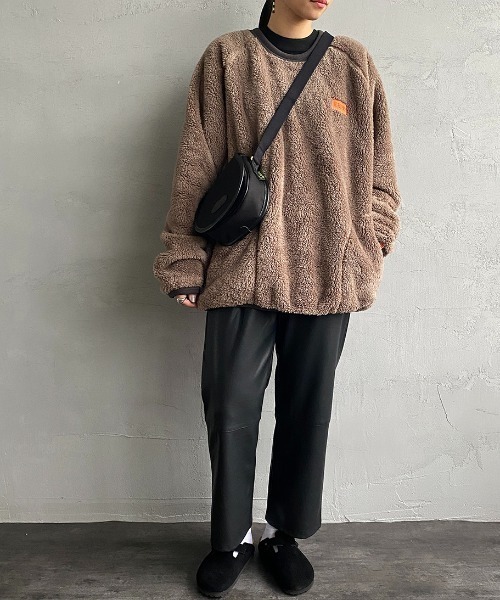 UNIVERSAL OVERALL（ユニバーサルオーバーオール）の「【FINEBOYS 2月号掲載】[UNIVERSAL OVERALL/ユニバーサルオーバーオール] 別注 クルーネックボアフリースプルオーバー（スウェット・レディース・ネイビー/アイボリー/グレイッシュベージュ・M/L/XL）」の7枚目の写真