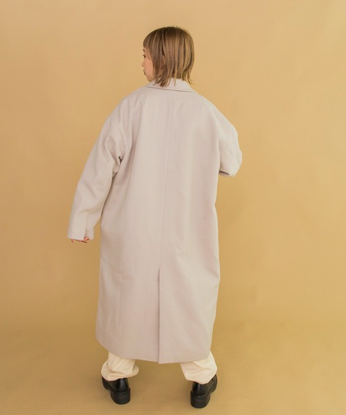 w closet（ダブルクローゼット）の「ロングチェスターコート（チェスターコート・レディース・アイボリー/グレイッシュベージュ/ダークブラウン系・FREE）」の5枚目の写真
