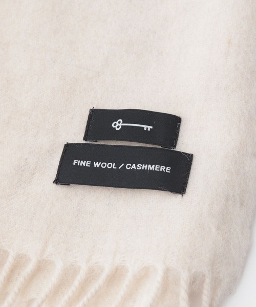 A part by(アパートバイ)の「カシミヤファインウールストール 287968(ストール/ショール・レディース・ブルー系その他4/ネイビー/アイボリー/ベージュ系その他/イエロー系その他2/ライトグレー/ライトブルー/チャコールグレー/オフホワイト/グレー系その他6/グレー系その他2・FREE)」の20枚目の写真