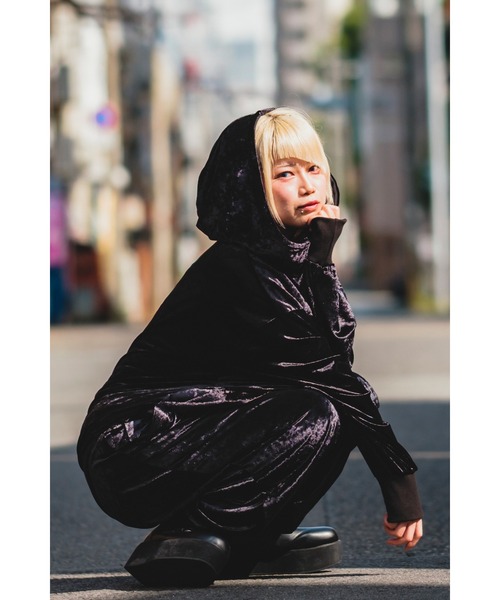 ankoROCK(アンコロック)の「ベロアパーカー -オーバーサイズ-(パーカー・メンズ・A・ONE SIZE)」の3枚目の写真