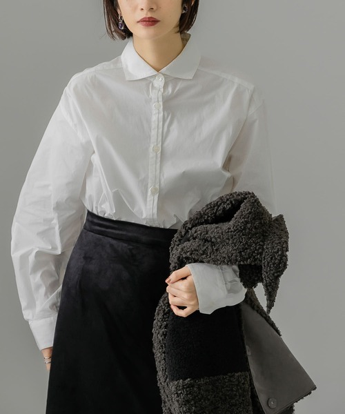 KBF（ケイビーエフ）の「立体スリーブシャツ（シャツ/ブラウス・レディース・ホワイト/ブルー/ネイビー・ONE）」の2枚目の写真