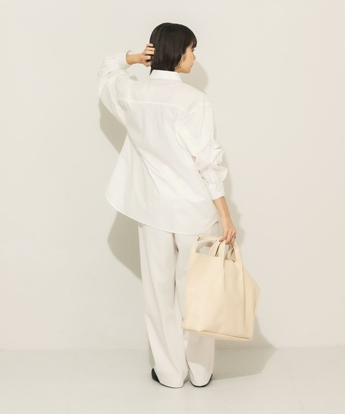 KBF（ケイビーエフ）の「立体スリーブシャツ（シャツ/ブラウス・レディース・ホワイト/ブルー/ネイビー・ONE）」の5枚目の写真