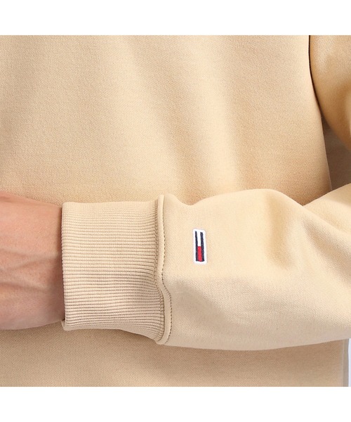 tommy jeans（トミー ジーンズ）の「リラックスカレッジスウェットシャツ（スウェット・メンズ・ライトグレー/ブラック/ベージュ・SMALL/MEDIUM/LARGE/X-LARGE/X-SMALL）」の6枚目の写真