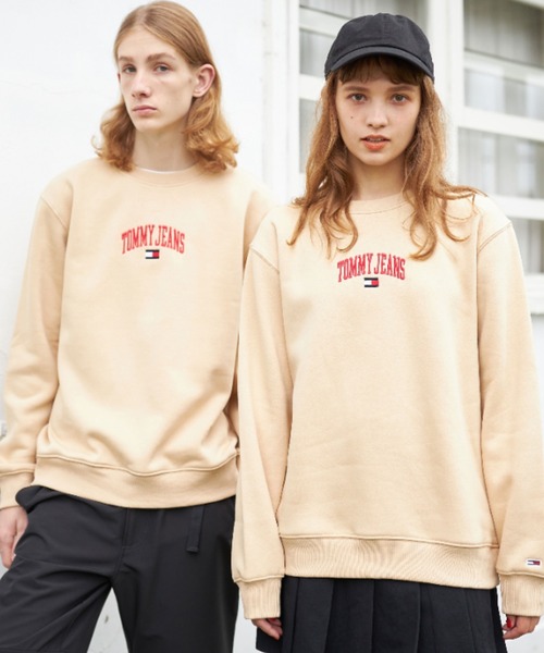 tommy jeans（トミー ジーンズ）の「リラックスカレッジスウェットシャツ（スウェット・メンズ・ライトグレー/ブラック/ベージュ・SMALL/MEDIUM/LARGE/X-LARGE/X-SMALL）」の13枚目の写真