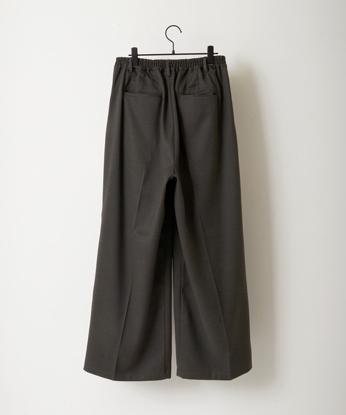 EMMA CLOTHES（エマクローズ）の「TRカルゼ ストレート 1タック センタープレス ワイドパンツ EMMA CLOTHES（スラックス・メンズ・グレー系/キャメル/ダークグリーン/アイボリー/オリーブ・S/M/L）」の12枚目の写真